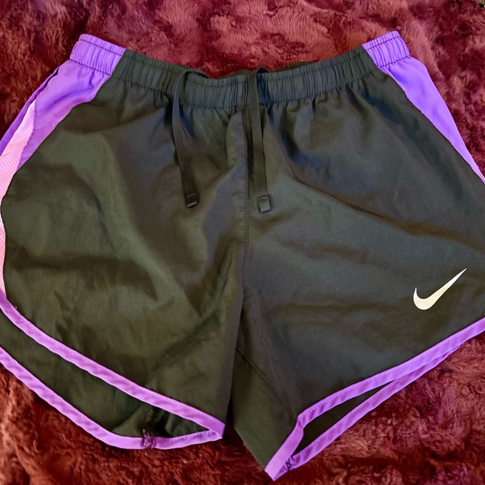 EUC Nike Black and Purple Women's Athletic Shorts with Elastic Waistband Size XS